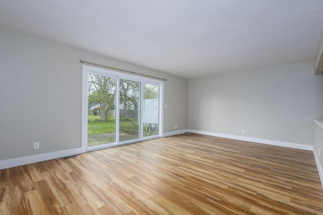 5842 Niles Street 5844, City Of Troy, MI 48098