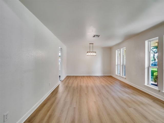 423 Forest Hills Drive, League City, TX 77573