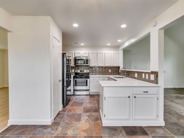 423 Forest Hills Drive, League City, TX 77573
