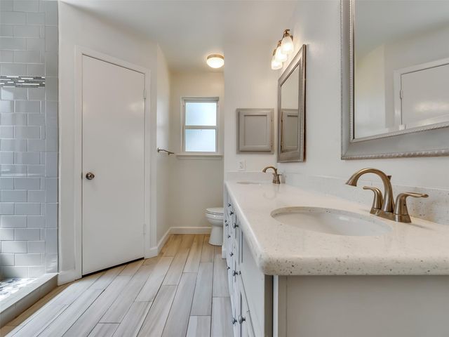 423 Forest Hills Drive, League City, TX 77573
