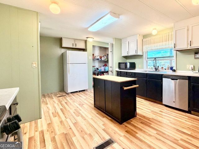 94 Country Place, Temple, GA 30179