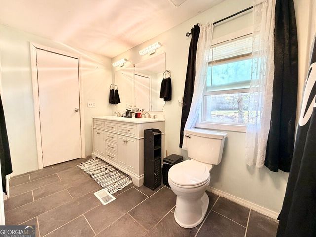 94 Country Place, Temple, GA 30179