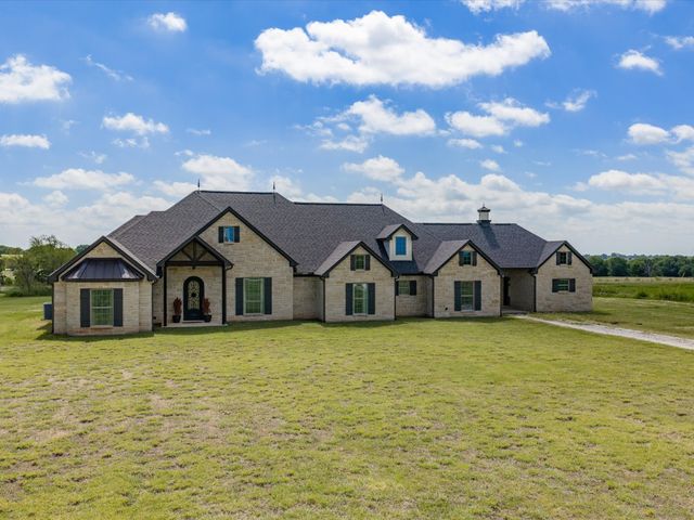 351 Private Road 3205, Bridgeport, TX 76426
