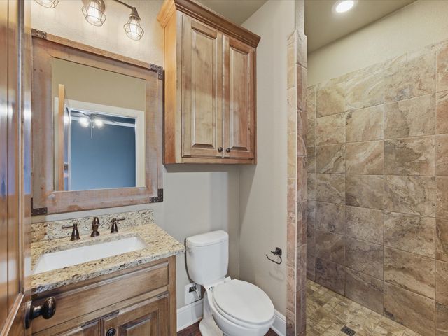 351 Private Road 3205, Bridgeport, TX 76426