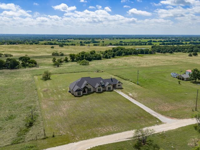 351 Private Road 3205, Bridgeport, TX 76426