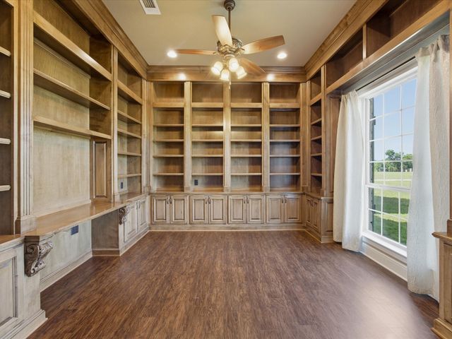 351 Private Road 3205, Bridgeport, TX 76426
