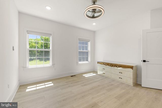 40373 WINDYHILL FARMS DR, Aldie, VA 20105