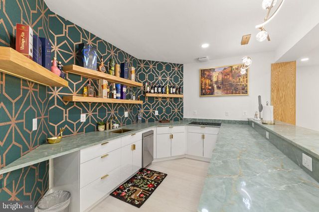 40373 WINDYHILL FARMS DR, Aldie, VA 20105