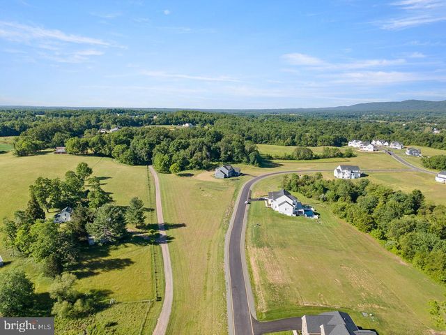 40373 WINDYHILL FARMS DR, Aldie, VA 20105