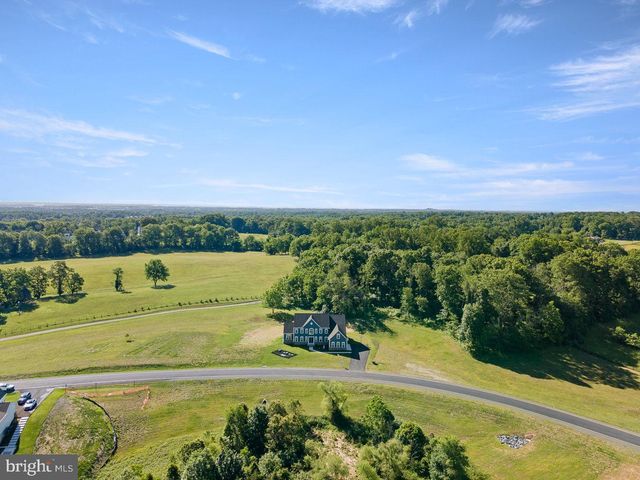 40373 WINDYHILL FARMS DR, Aldie, VA 20105