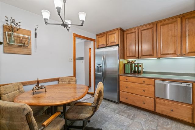 118 Merwood Dr, Ross Twp, PA 15214