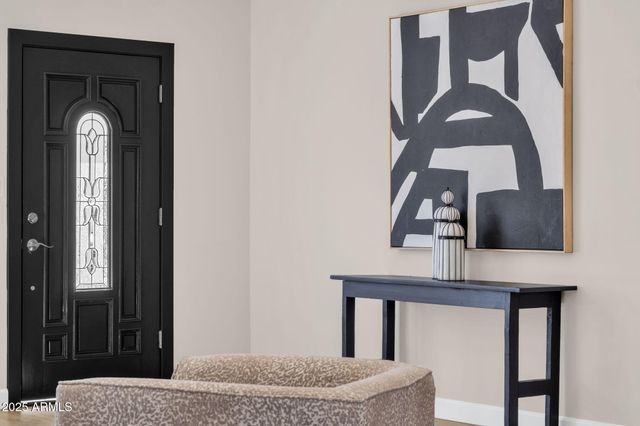 2276 E MERCER Lane, Phoenix, AZ 85028