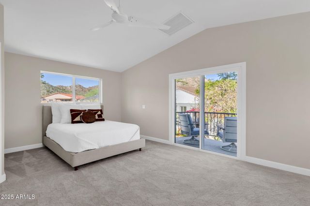 2276 E MERCER Lane, Phoenix, AZ 85028