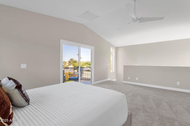 2276 E MERCER Lane, Phoenix, AZ 85028