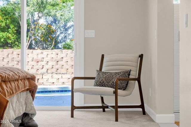 2276 E MERCER Lane, Phoenix, AZ 85028