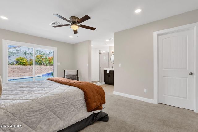 2276 E MERCER Lane, Phoenix, AZ 85028