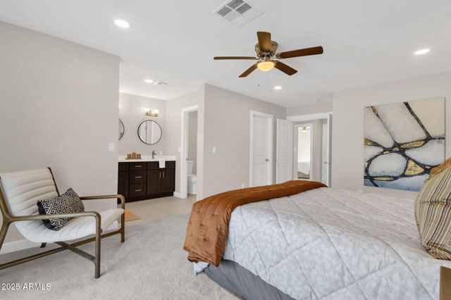 2276 E MERCER Lane, Phoenix, AZ 85028