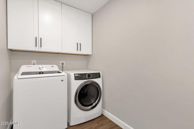 2276 E MERCER Lane, Phoenix, AZ 85028