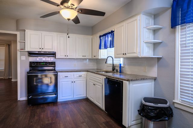 1500 S Scullin Avenue, Denison, TX 75020