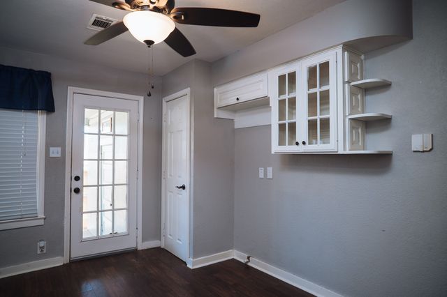 1500 S Scullin Avenue, Denison, TX 75020