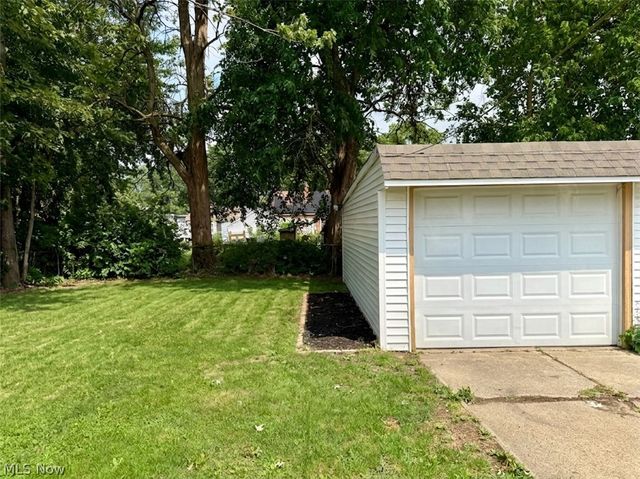12200 Milligan Avenue, Cleveland, OH 44135