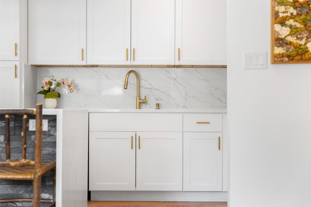 9017 Larchwood Drive, Dallas, TX 75238