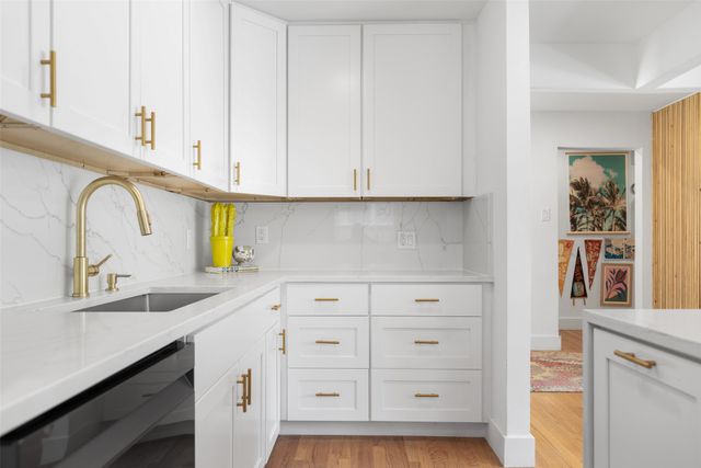 9017 Larchwood Drive, Dallas, TX 75238