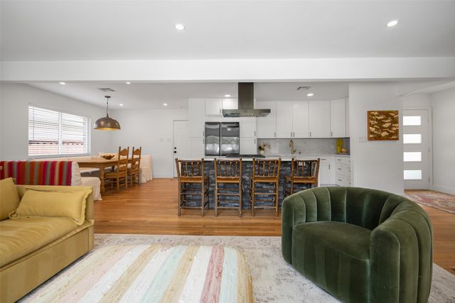 9017 Larchwood Drive, Dallas, TX 75238