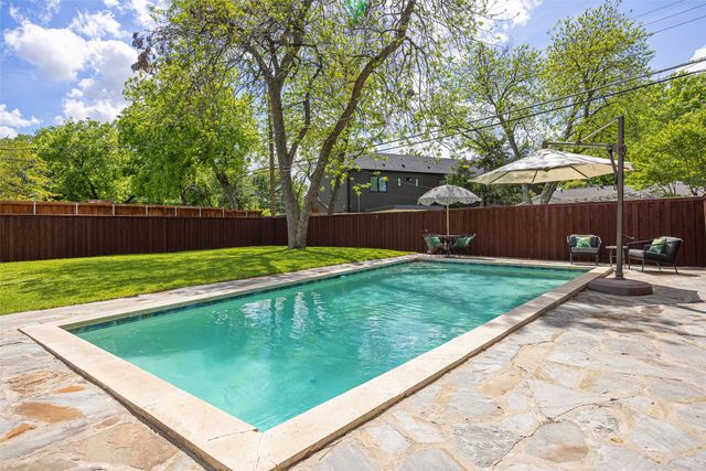 9017 Larchwood Drive, Dallas, TX 75238