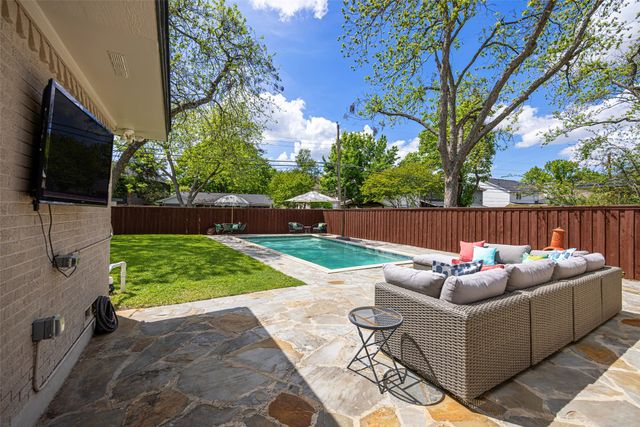 9017 Larchwood Drive, Dallas, TX 75238