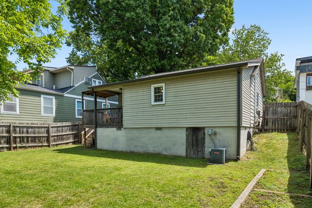 815 Powers Ave, Nashville, TN 37206