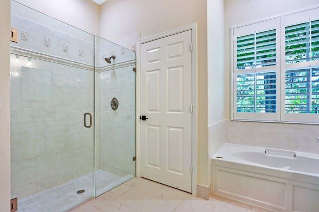 154 Via Rosina, Jupiter, FL 33458