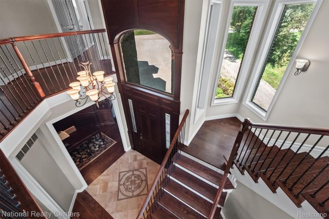 5619 Lakeview Boulevard, Hadley Township, MI 48438