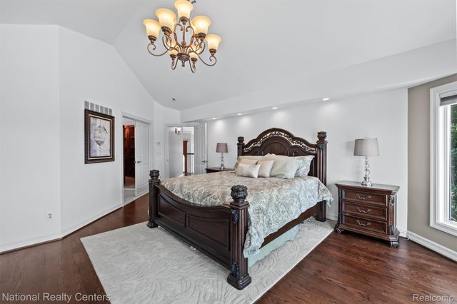 5619 Lakeview Boulevard, Hadley Township, MI 48438