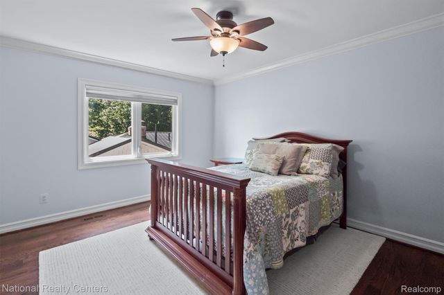 5619 Lakeview Boulevard, Hadley Township, MI 48438