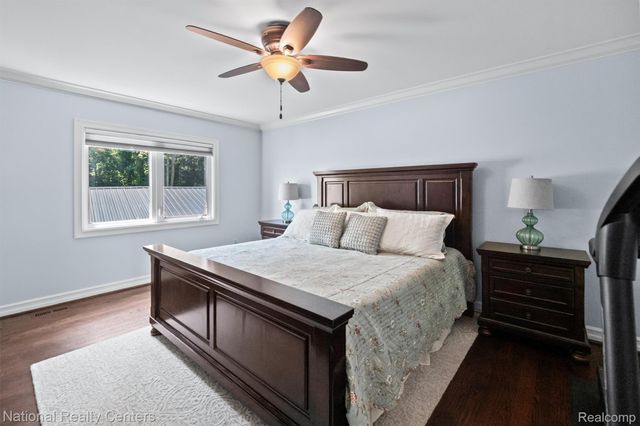 5619 Lakeview Boulevard, Hadley Township, MI 48438