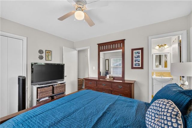 4115 S Cottage Avenue, Independence, MO 64055
