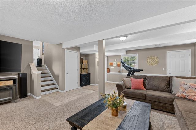 4115 S Cottage Avenue, Independence, MO 64055