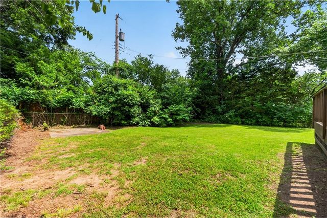 4115 S Cottage Avenue, Independence, MO 64055