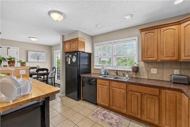 4115 S Cottage Avenue, Independence, MO 64055