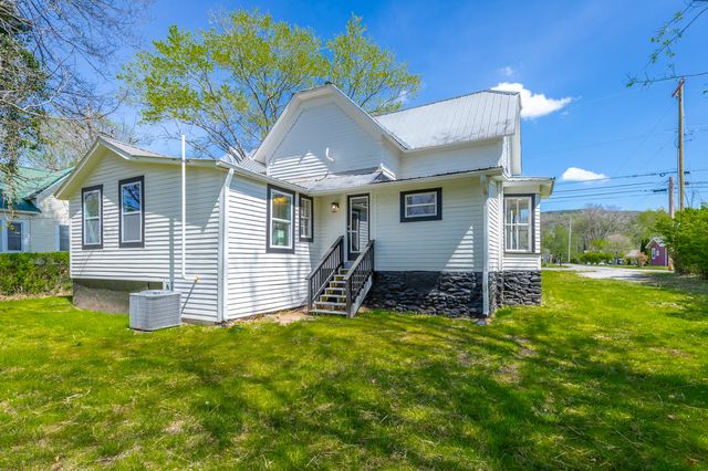 213 Southern College Street, Graysville, TN 37338
