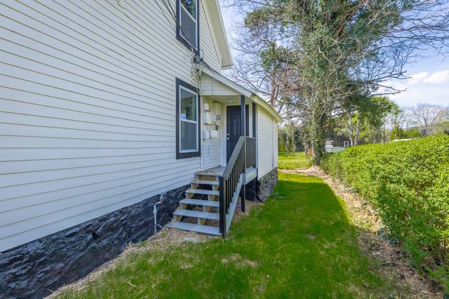 213 Southern College Street, Graysville, TN 37338