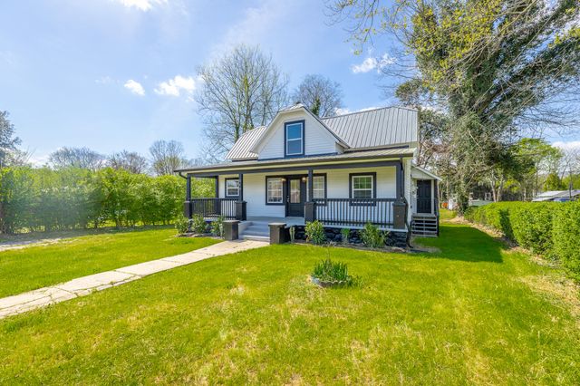 213 Southern College Street, Graysville, TN 37338