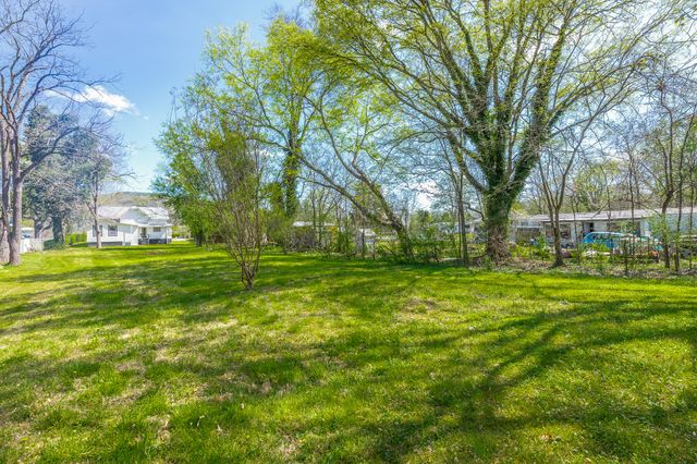 213 Southern College Street, Graysville, TN 37338
