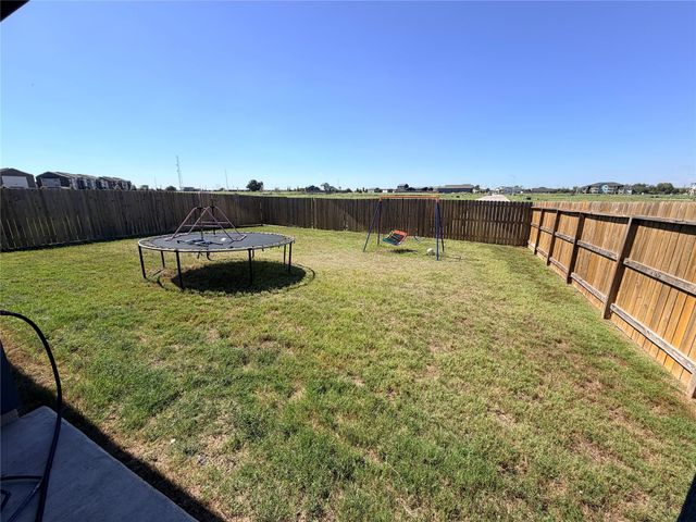 1823 Windsor BLVD, Lockhart, TX 78644
