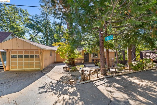 20735 Lama Teumete Rd, Mi Wuk Village, CA 95346