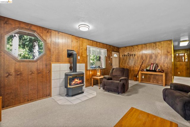 20735 Lama Teumete Rd, Mi Wuk Village, CA 95346