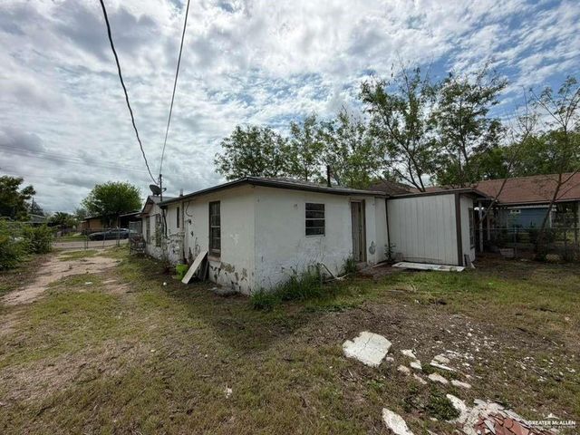 815 Extrumberto Solis Road, Elsa, TX 78543