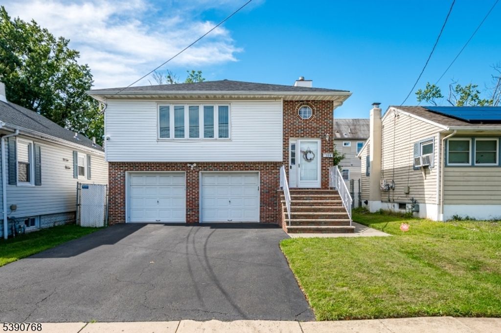 309 Lincoln St, Linden City, NJ 07036