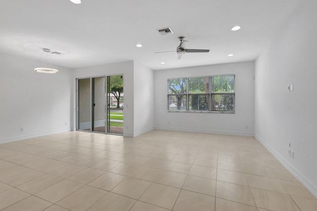 91 PALM Lane, Royal Palm Beach, FL 33411